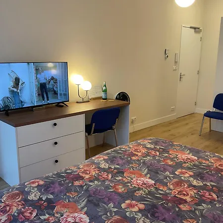 Aristoteles Appartement *