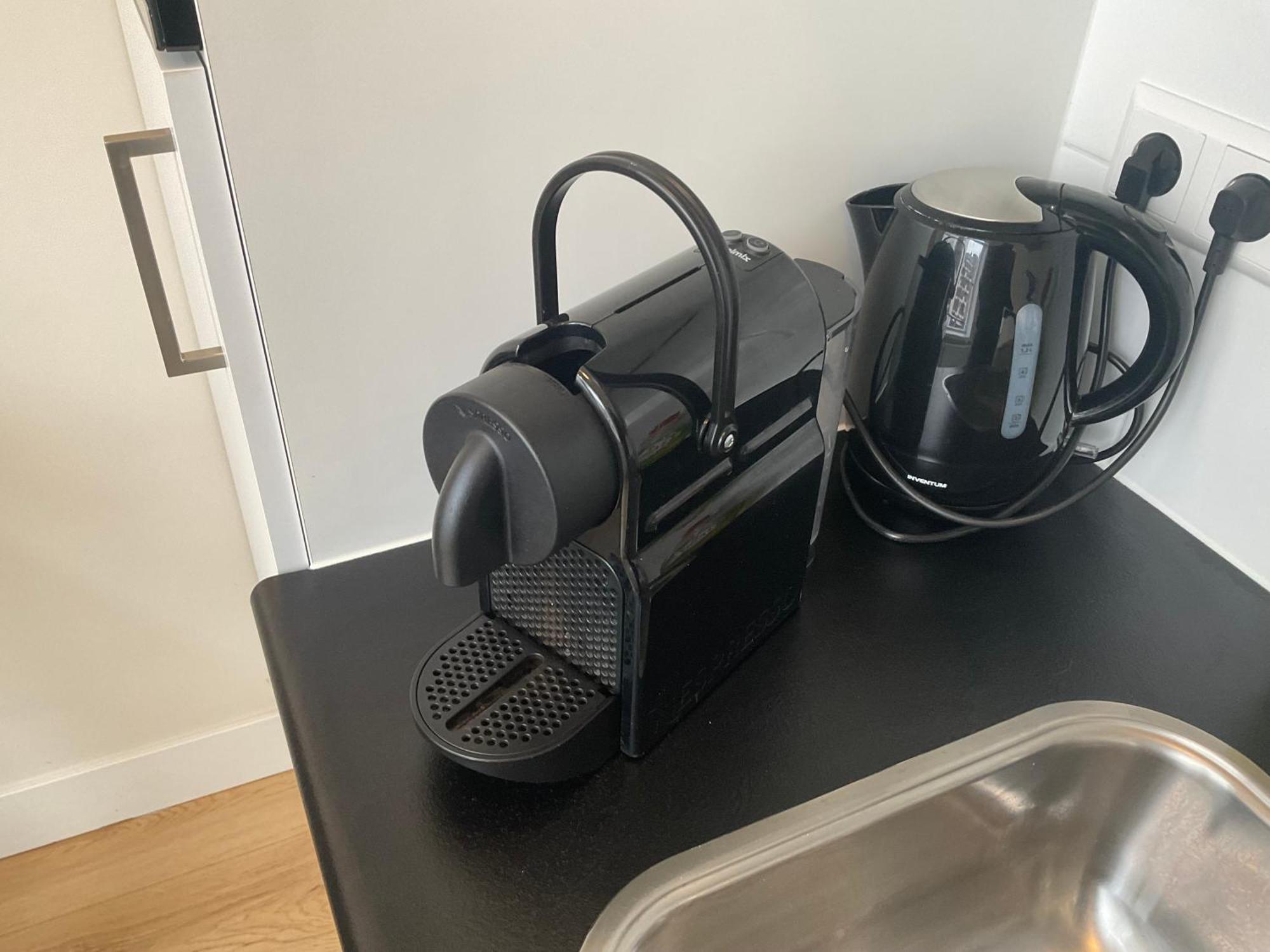 Aristoteles Apartment *